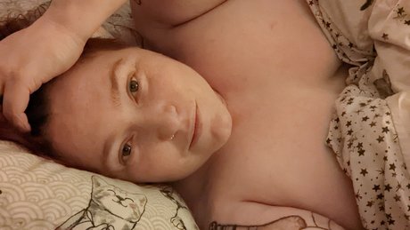 Strigol Sky free pornstar image