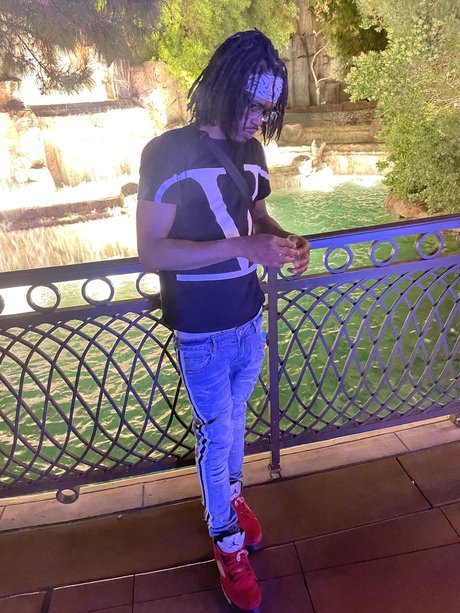 XStiltzx model pretty galleries