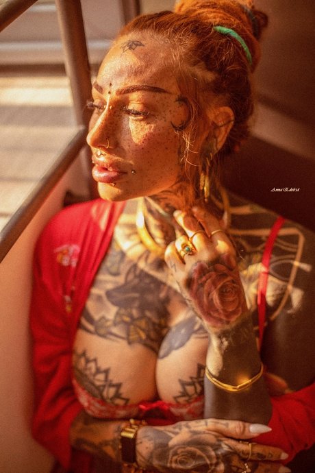 Scarlett Daliha pornstar adult images