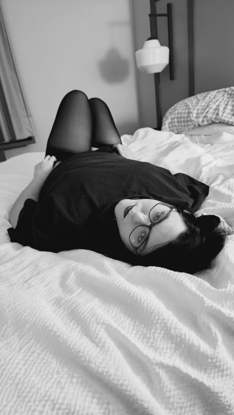 Savy hd pornstar image