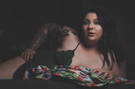 savannah quince perfect actress photos