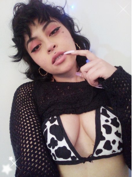 Kya_ perfect model photo