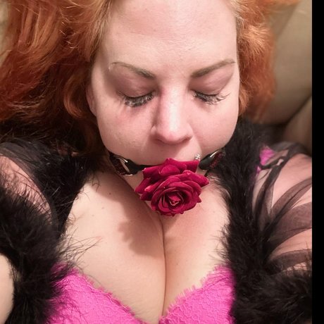 TheHottestMIILF best star pics