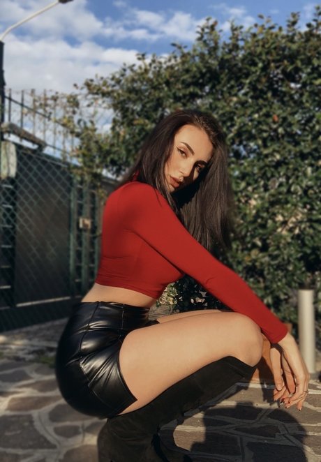 u140598978 model nudes image