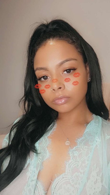 Alyssa Luv model nudes pics