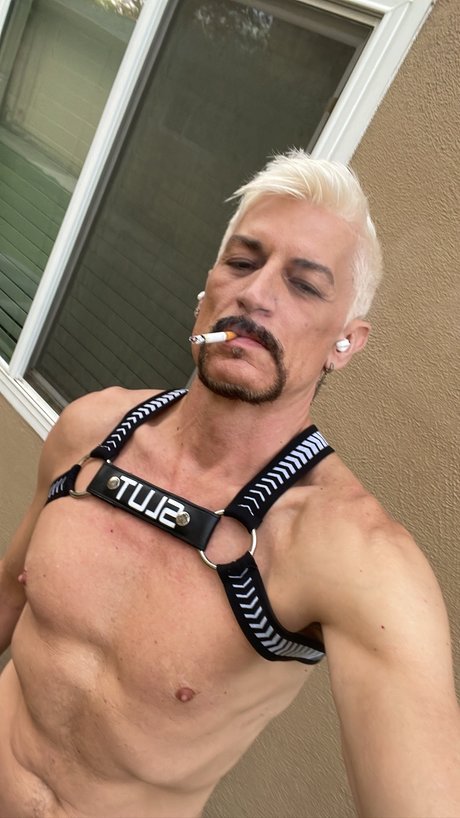 SmokerJay model porn pics