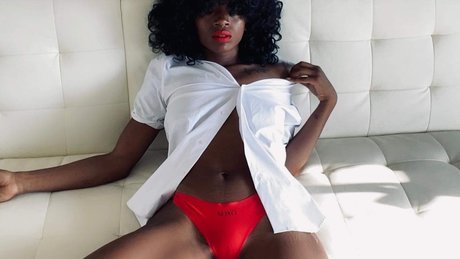 Hippie Nudist star pretty img