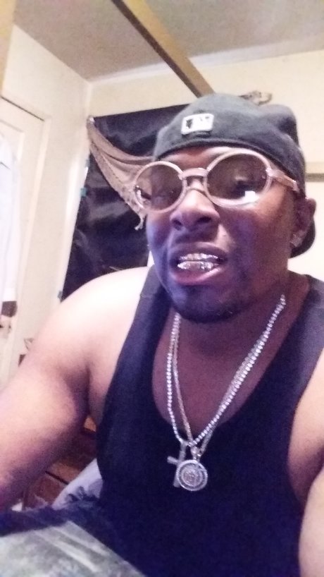 SMURC SHIT nudes star image