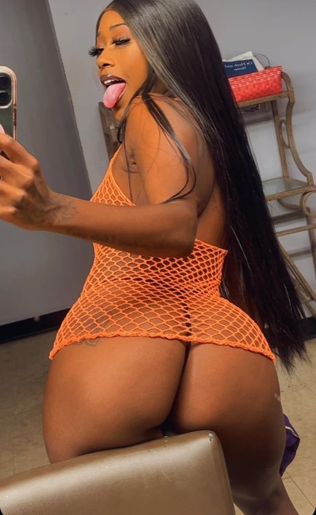 TEE model erotic archive