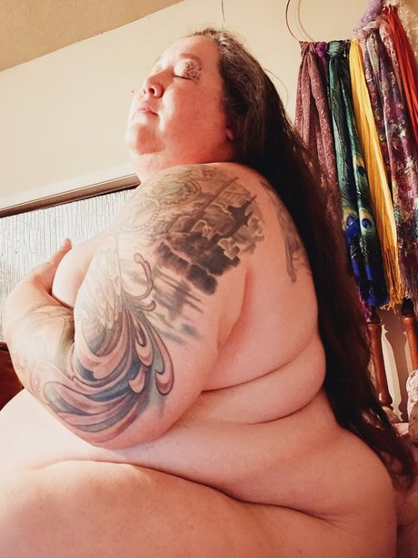 social media influencer onlyfans beautiful xxx photo