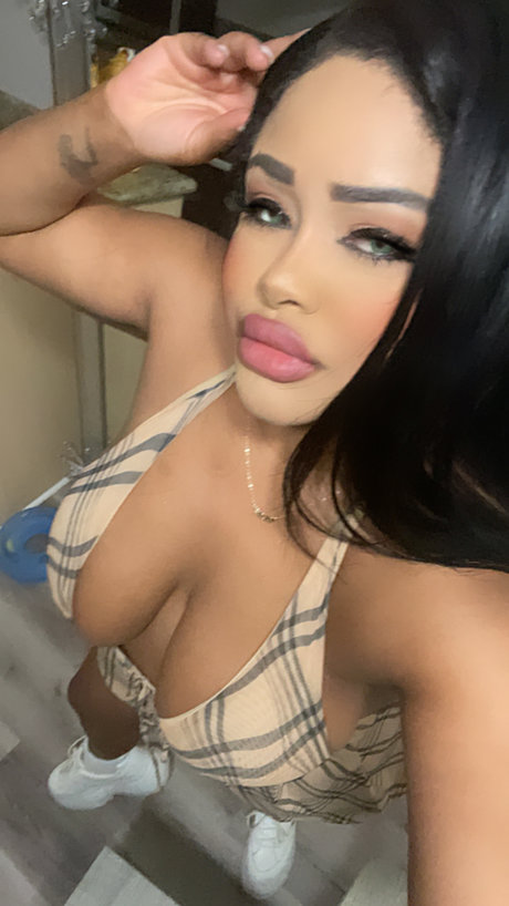 Mariah Lorene star perfect photos