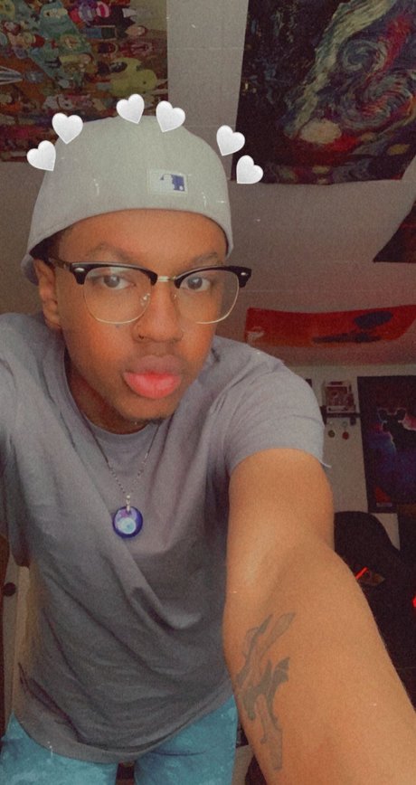 Tavion Smith pornographic actress img