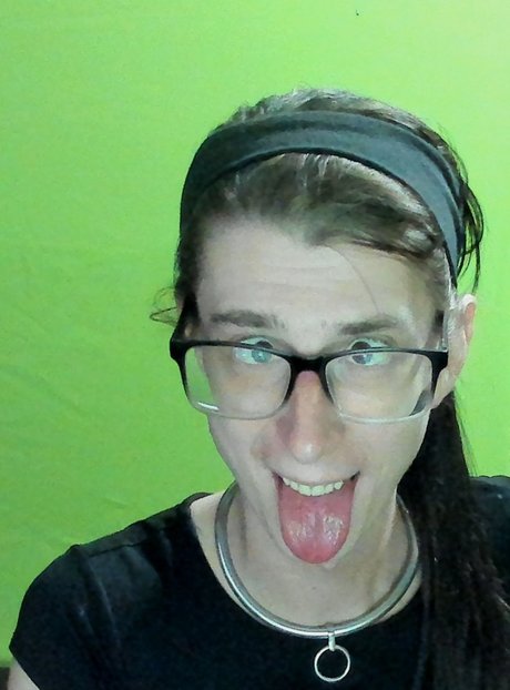 Nikki Rondango nude actress archive