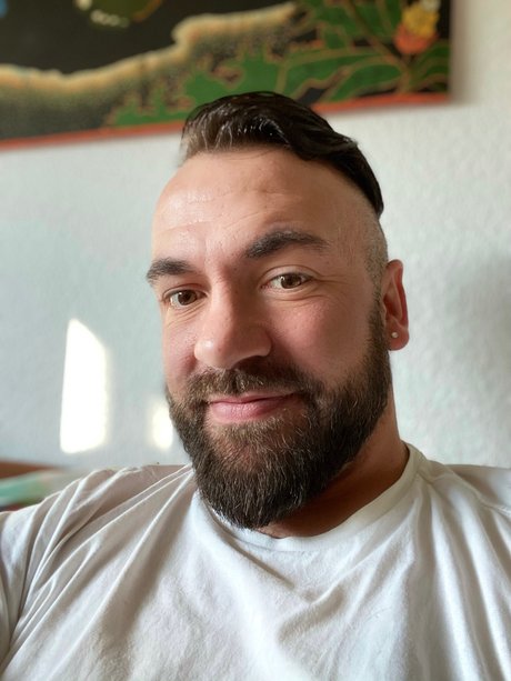 Stephen L B nudes model pictures