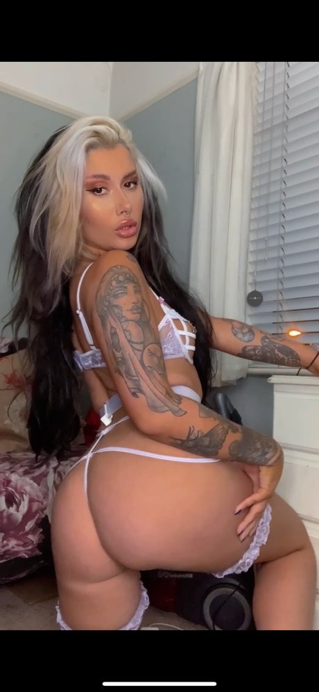 Danibbz_ star erotic archive