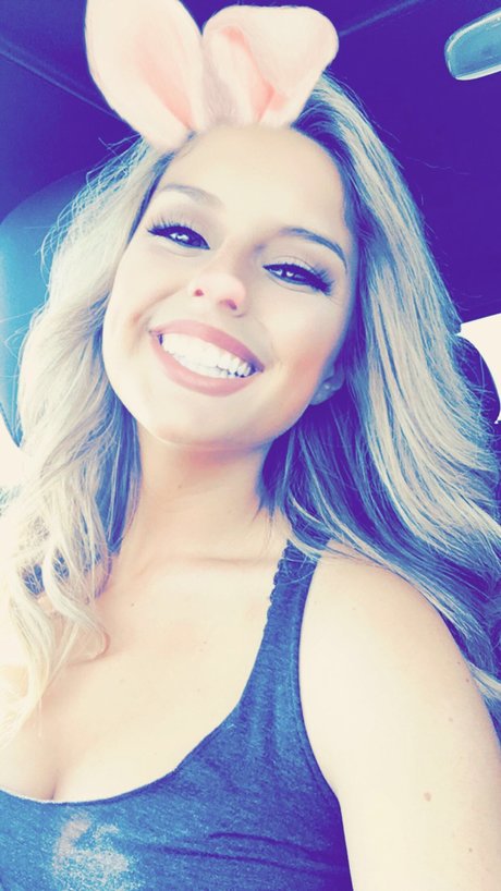 Mila D_ beautiful actress pics