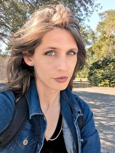 DixyRae pornstar pretty gallery