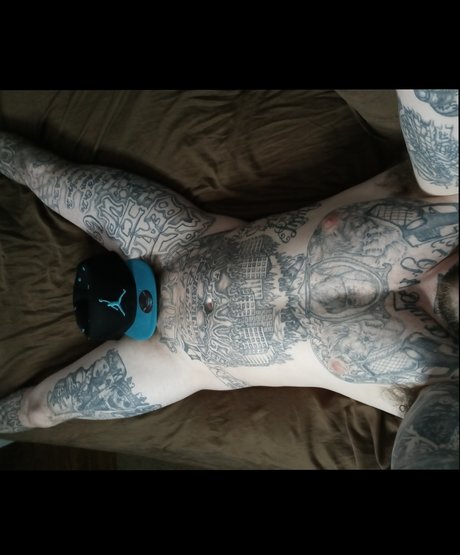 Rob_ model exclusive gallery