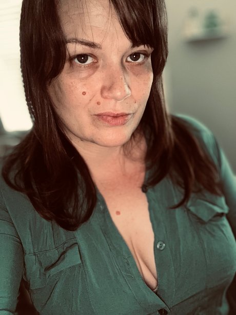 Meadow Rose model xxx photos