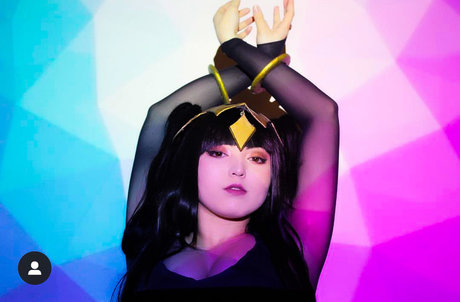 Touto tini star sexy photo