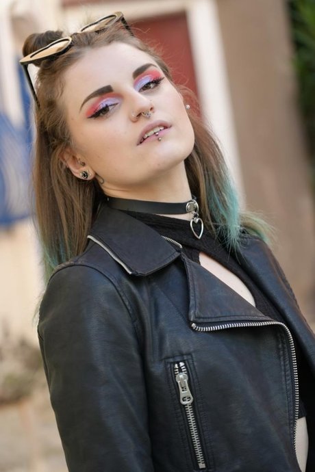 trixy kitty model sex photo