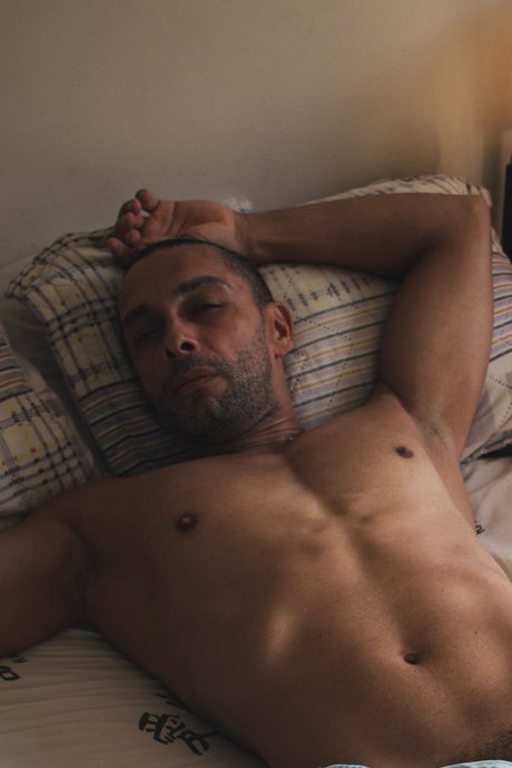 Guhga art actress picture