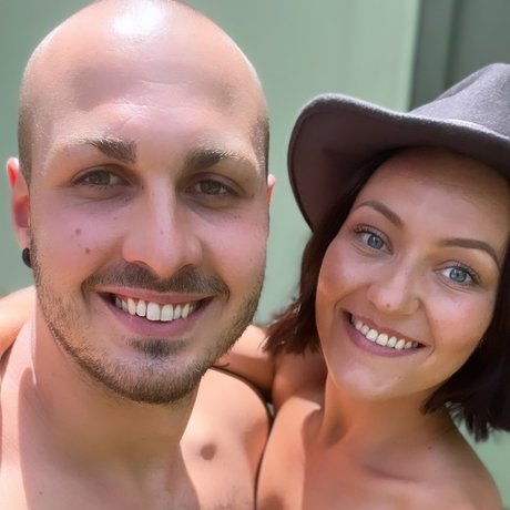 _Magic Bus_ perfect pornstar photos