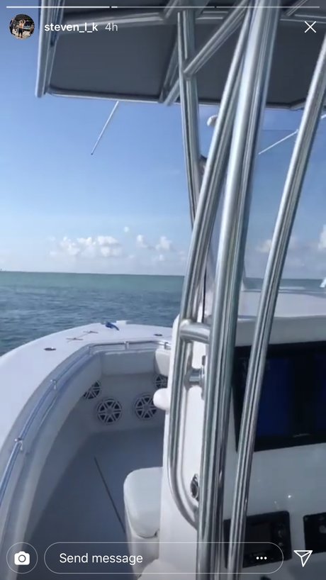 Johnny Gunn free actress pics