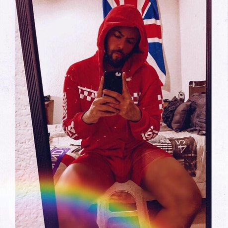 Dante Ponce nice star photos