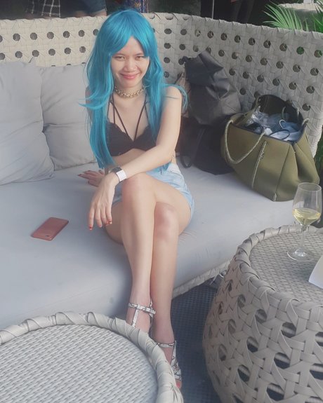 Petite Kinky nudes pornstar gallery