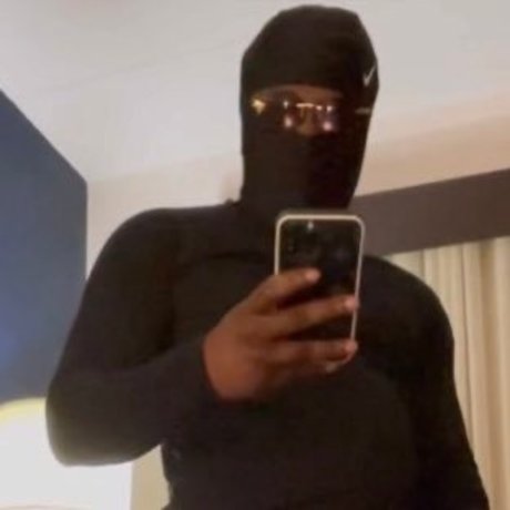 Hot Coco star high quality pic