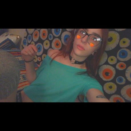 Caitie_ nice actress photo