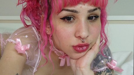 Niele pornographic star img