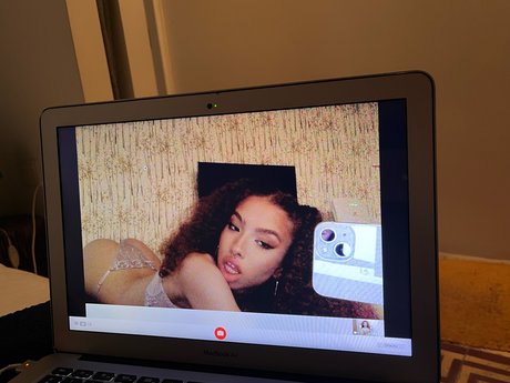 Iman perfect star pics