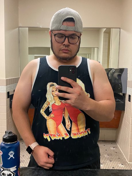 latino_ star naked pic