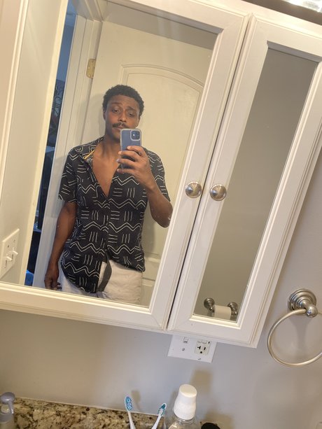 FloydMadeMeDoIt pornstar exclusive img