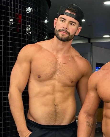 Parker Nolan model photo