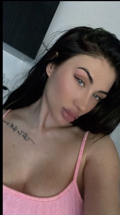 Golden Bunny pornstar nude gallery