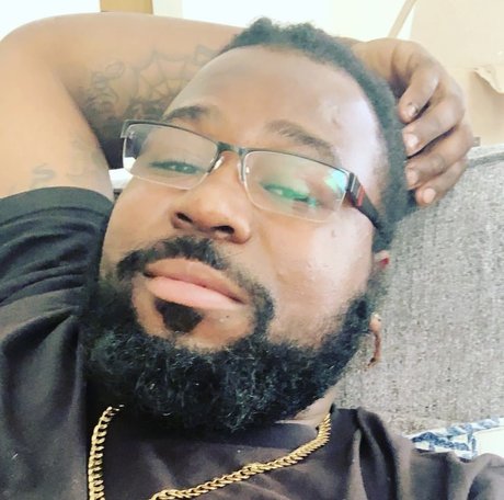 Slutdawg millionaire art model pics