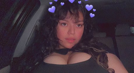 Lahsy beautiful actress pic