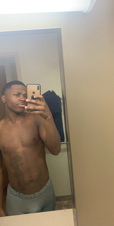 Tusi pornstar adult archive