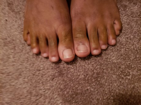 Lucy Brat nice pornstar pictures