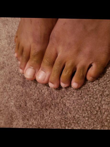 Lucy Brat star beautiful img