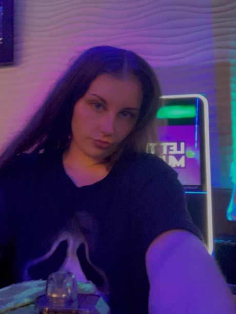 Lana in the Clouds_ star sexy img