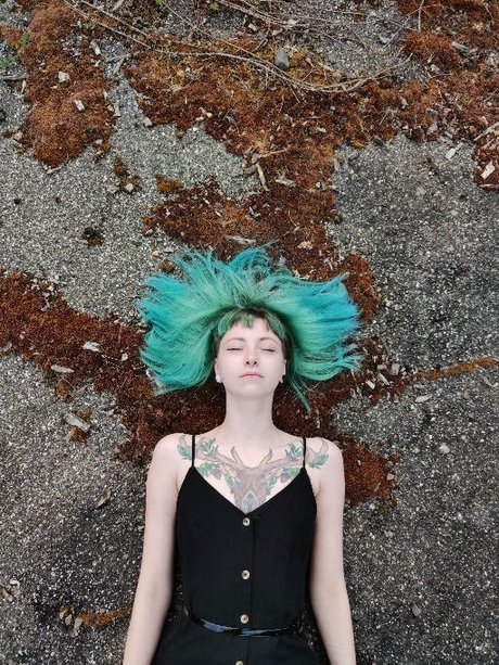 Livia Quinn model naked picture