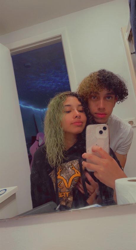 _Xavi and Bri_ star nudes pictures