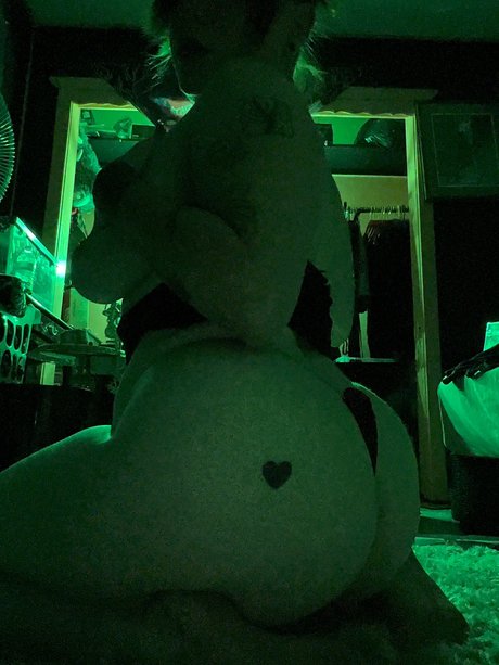 Babie_ model naked image