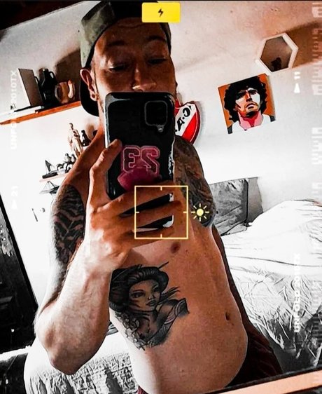 Toby Vittorio model pretty archive