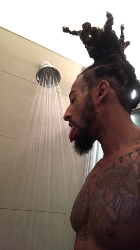 Romello champagne carter pornographic star pics