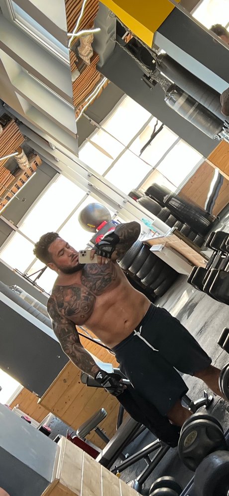 Costa Costa star art photo